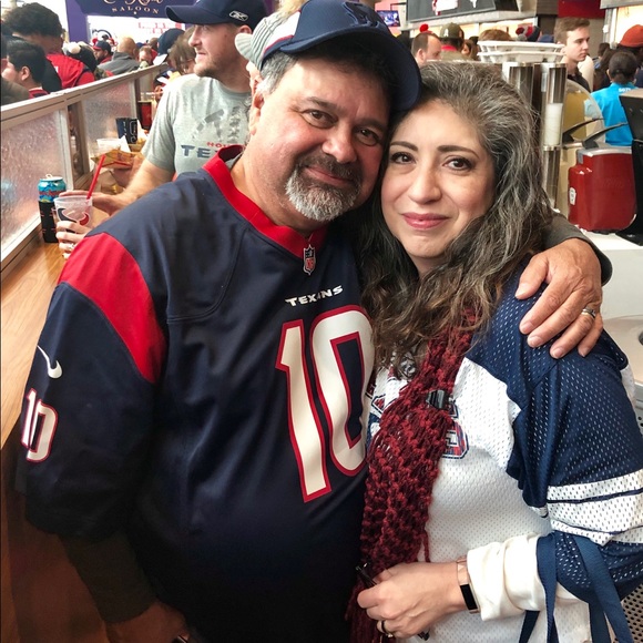 Meet Your Posher - Picture 7 of 9